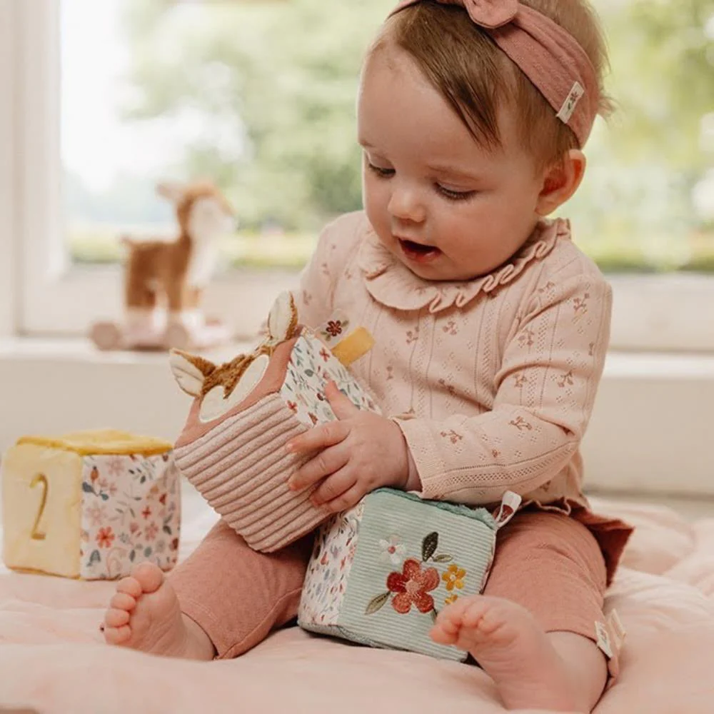4 Cubos Soft de Atividades Little Dutch Fairy Garden - Image 3