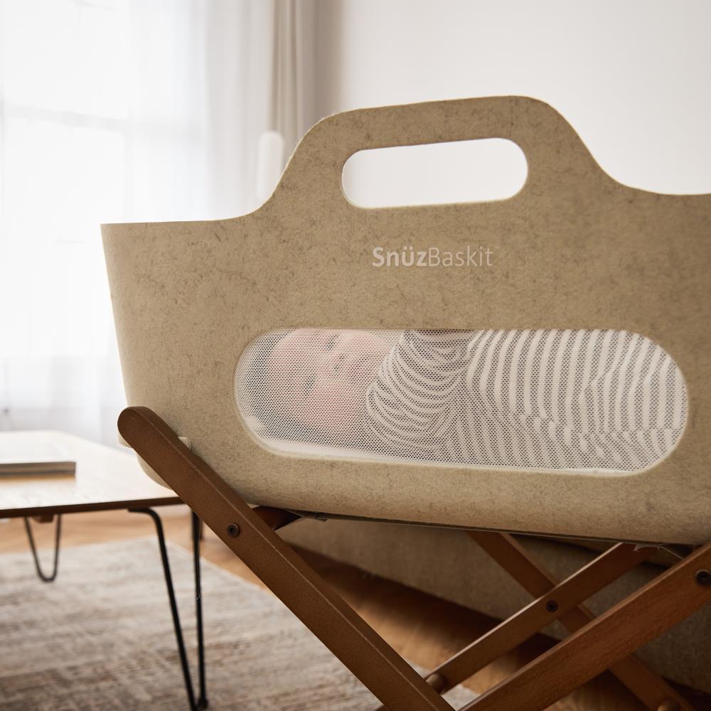 Alcofa SnüzBaskit Barley com Suporte Walnut - Image 9