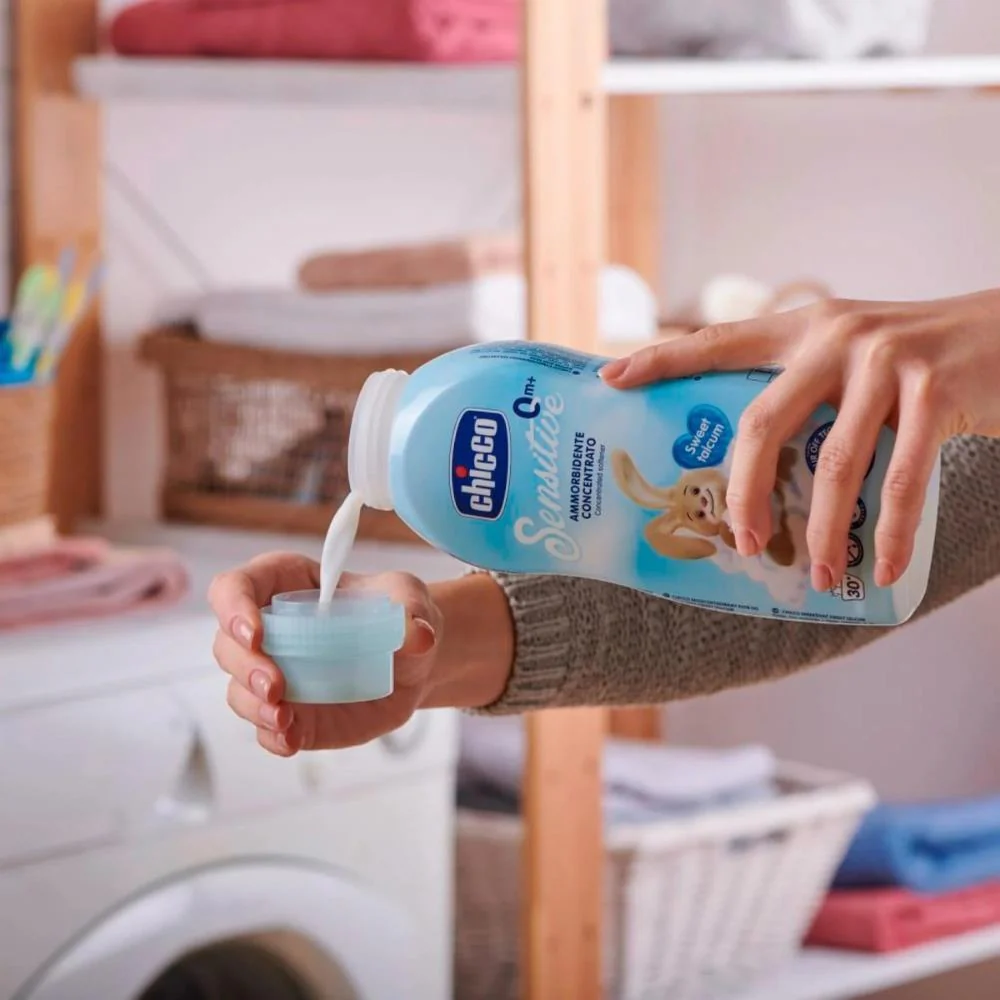 Amaciador de Roupa Chicco Sensitive Talco 750ml - Image 2