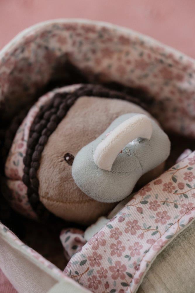 Boneca Bebé de Peluche Little Dutch Evi com Alcofa - Image 13