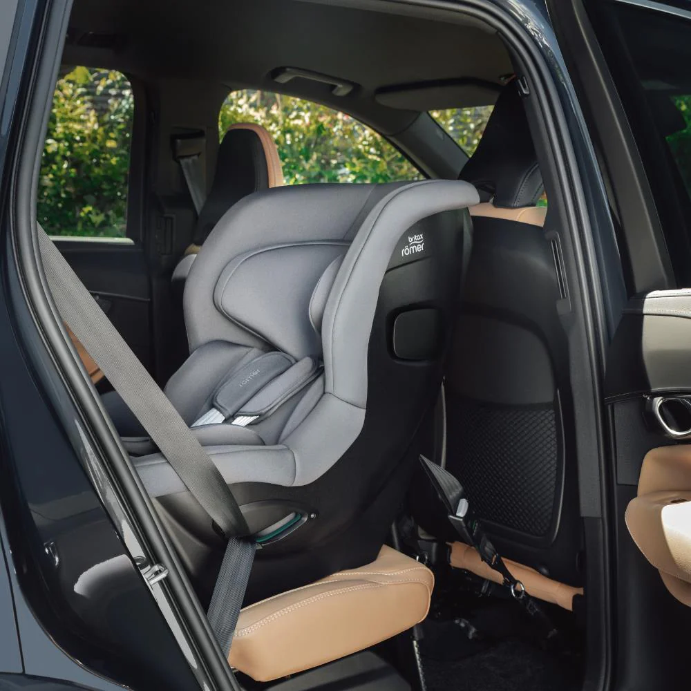 Britax Römer Safe-Way M Space Black 61-125cm - Image 6