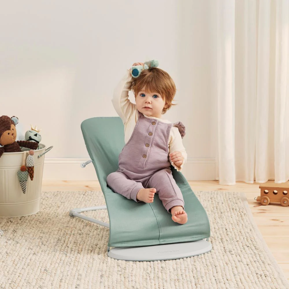 Espreguiçadeira BabyBjörn Balance Soft Jersey Light Sage - Image 9