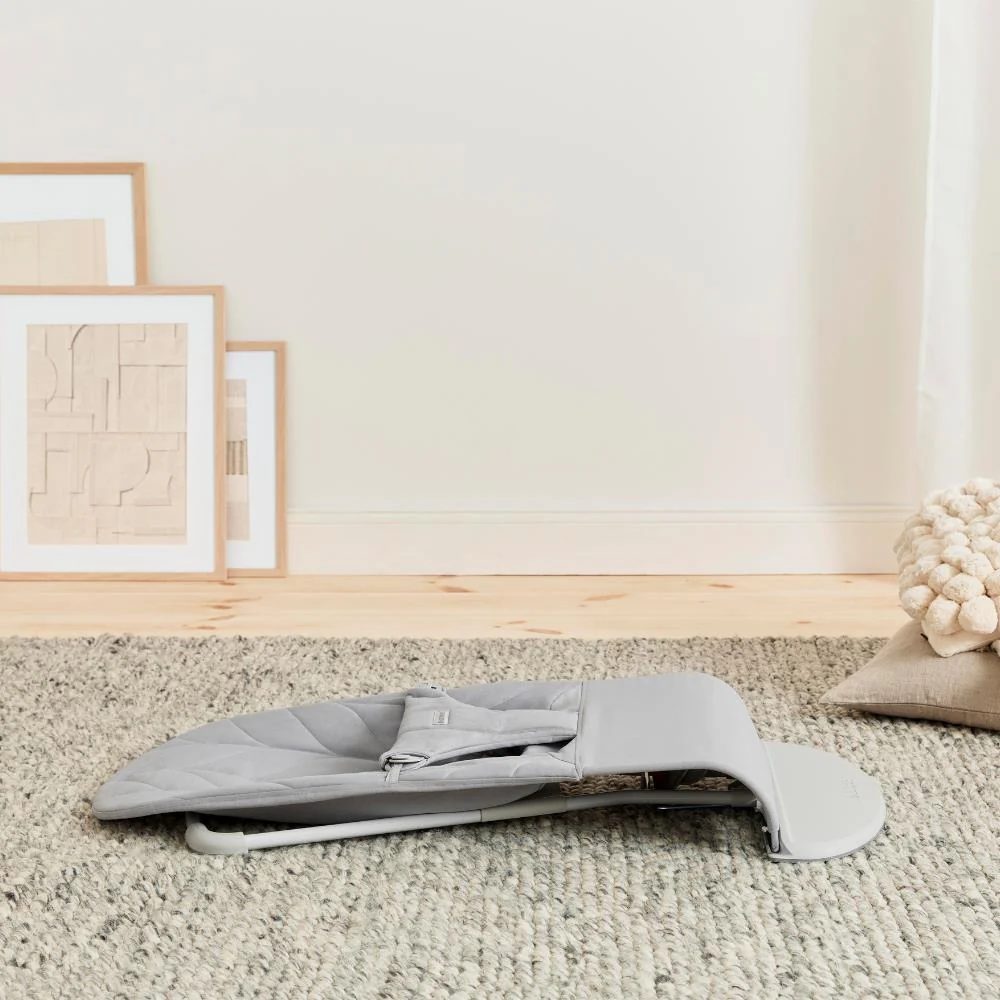Espreguiçadeira BabyBjörn Bliss Petal Light Grey - Image 3