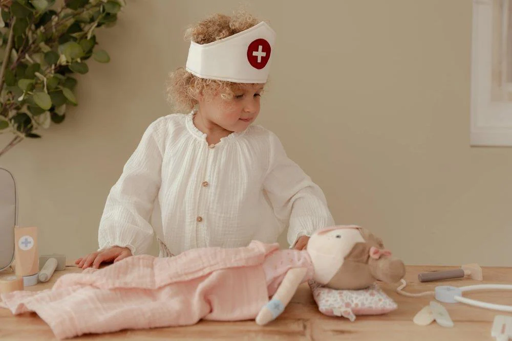 Mala de Médico Little Dutch com 10 Acessórios em Madeira - Image 10