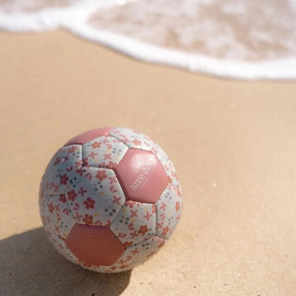 Mini Bola Little Dutch Pink 16cm - Image 3