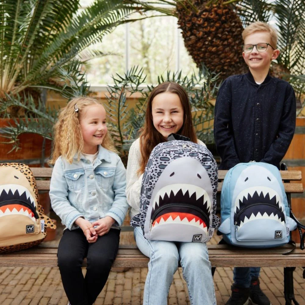 Mochila Freek Vonk Shark Glowing Bite 37x28cm - Image 6