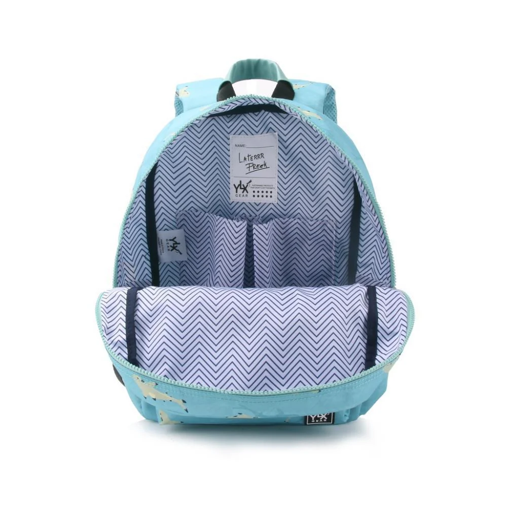 Mochila Oriole Turquoise Water & Sharks 38x27cm - Image 4