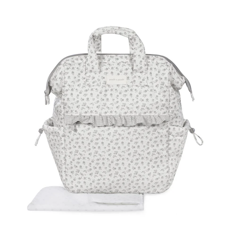 Mochila Pasito a Pasito Little Bloom Flowers Grey - Image 3