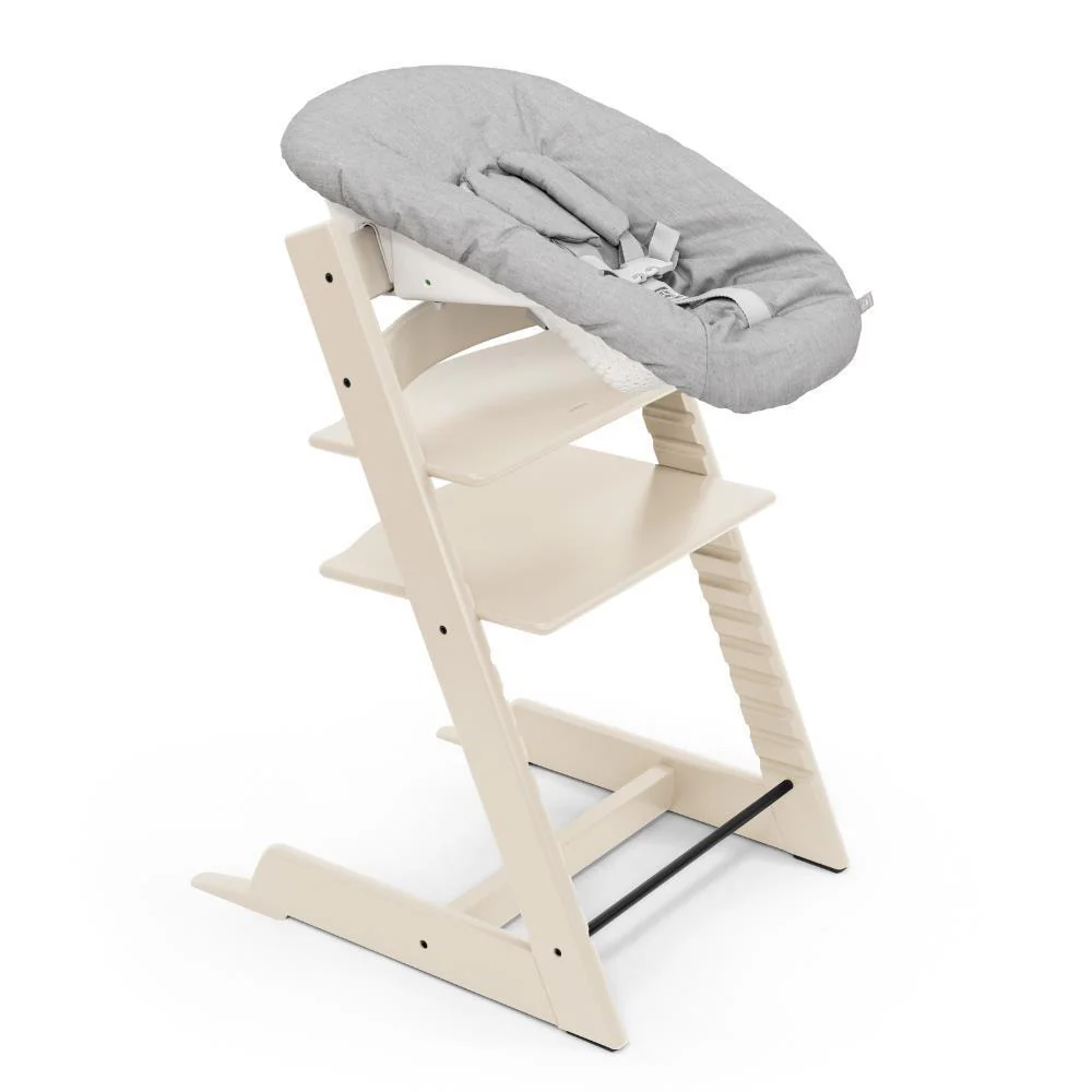 Pack Cadeira da Papa Stokke Tripp Trapp em Madeira Storm Grey + Newborn Set Grey + Almofada Clássica Nordic Grey - Image 8