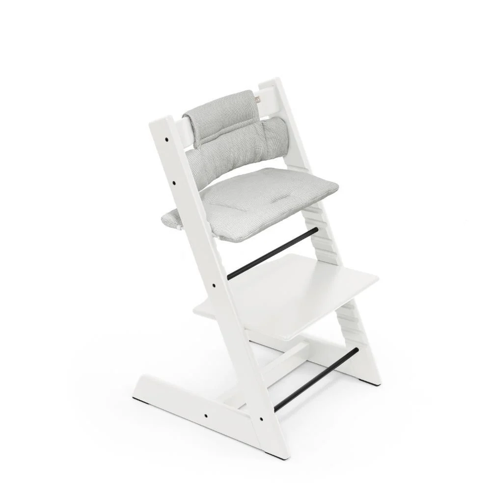 Pack Cadeira da Papa Stokke Tripp Trapp em Madeira White + Almofada Clássica Nordic Grey - Image 3