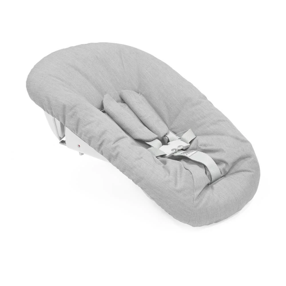 Pack Cadeira da Papa Stokke Tripp Trapp em Madeira Whitewash + Newborn Set Grey + Almofada Clássica Star Silver - Image 6