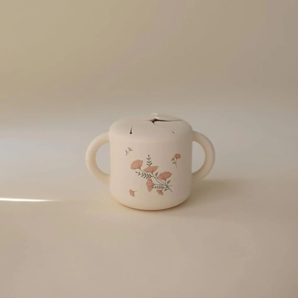 Taça para Snacks em Silicone Mushie Pink Flowers - Image 3